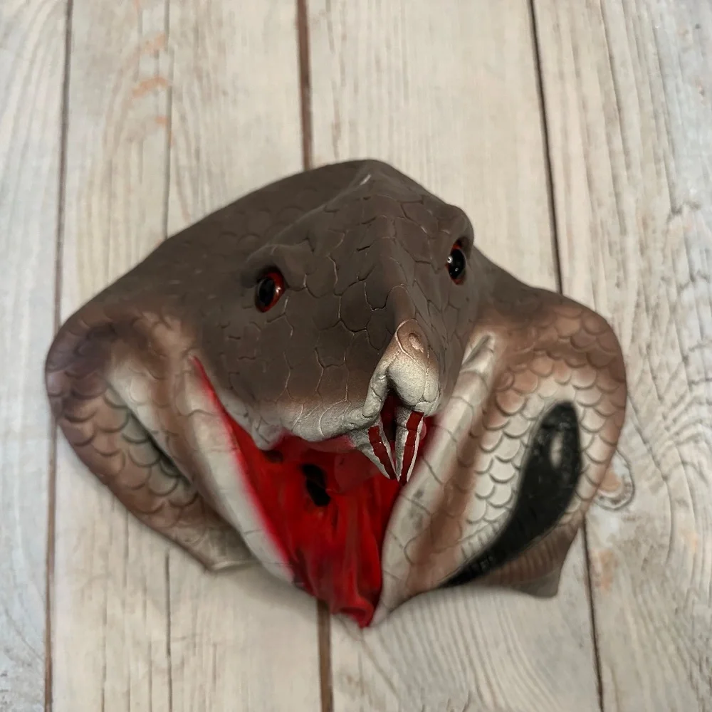 Realistic Cobra Mask - Animal Snake